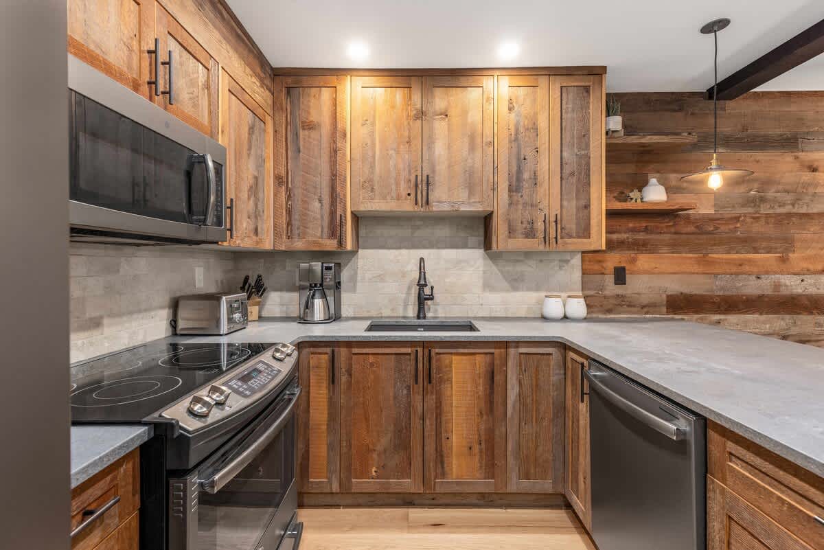 Hearthstone Lodge 2 3