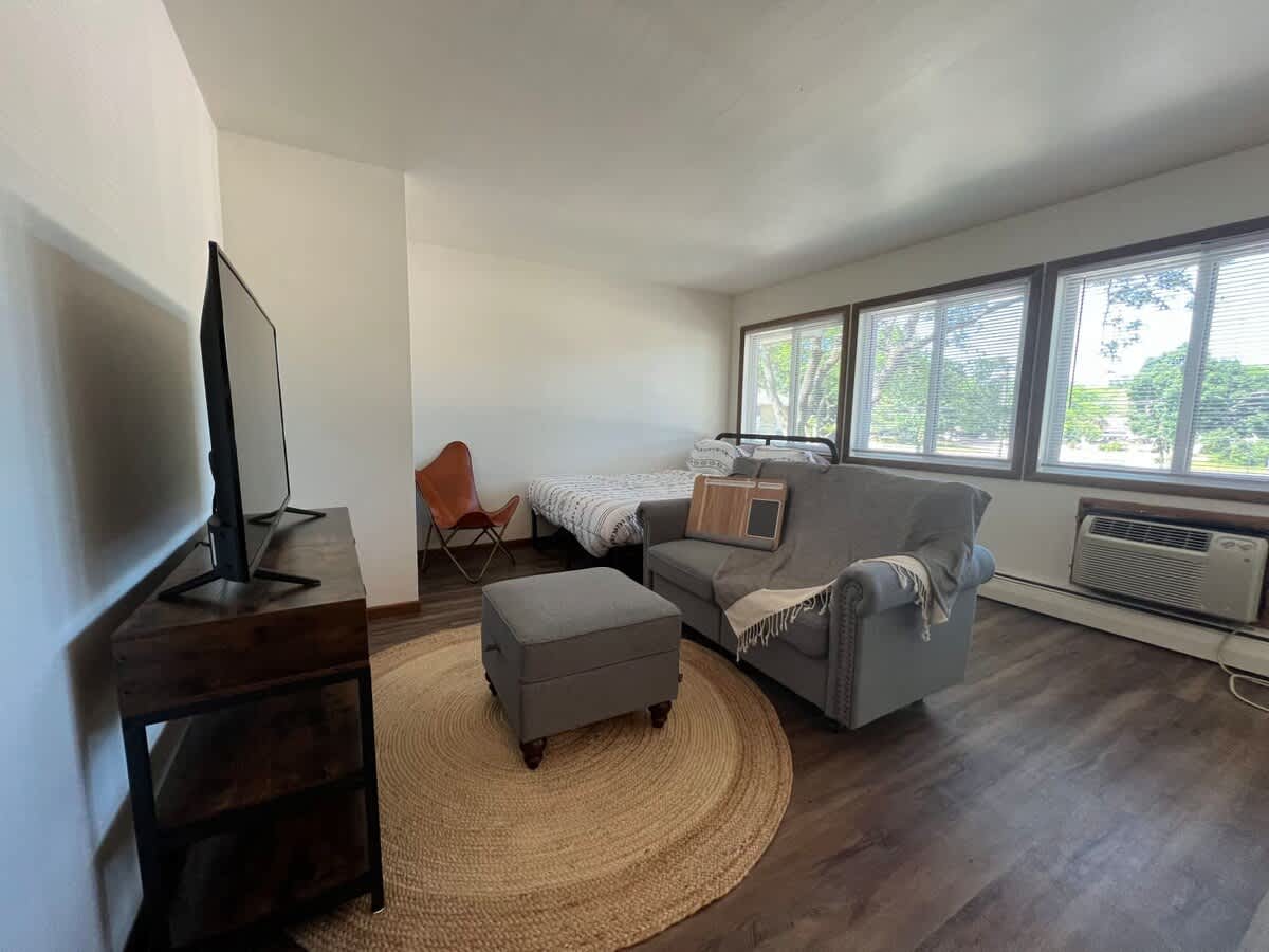 Liberty Valley Studio - 1005-29 — Madison, WI — vacation rental