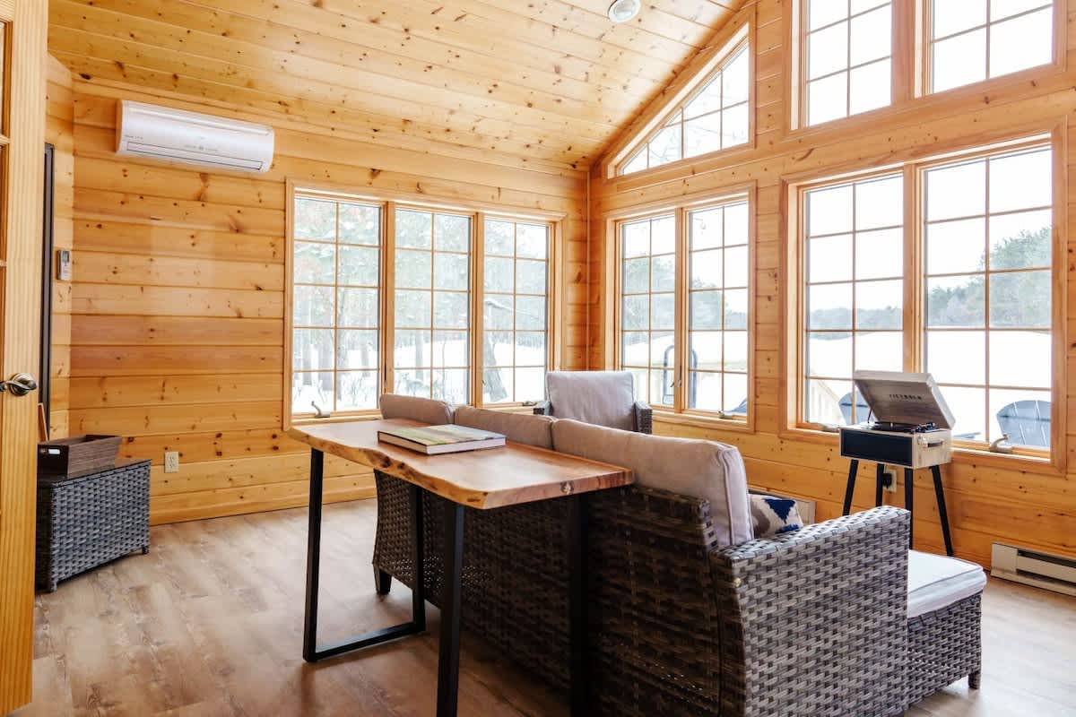 Luxury Golf Retreat w/ Hot Tub & Game Room — Nekoosa, WI — vacation rental