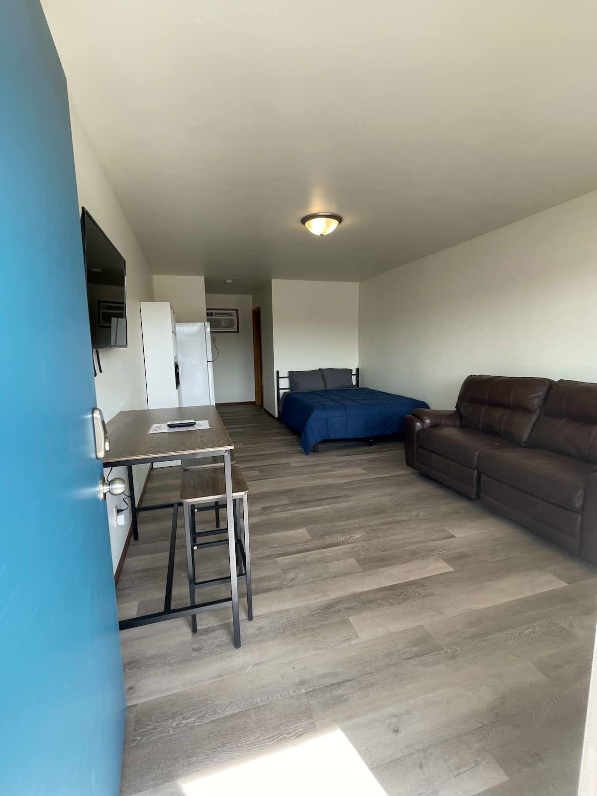 Unit 3 - Stand Rock Studios — Wisconsin Dells, WI — vacation rental