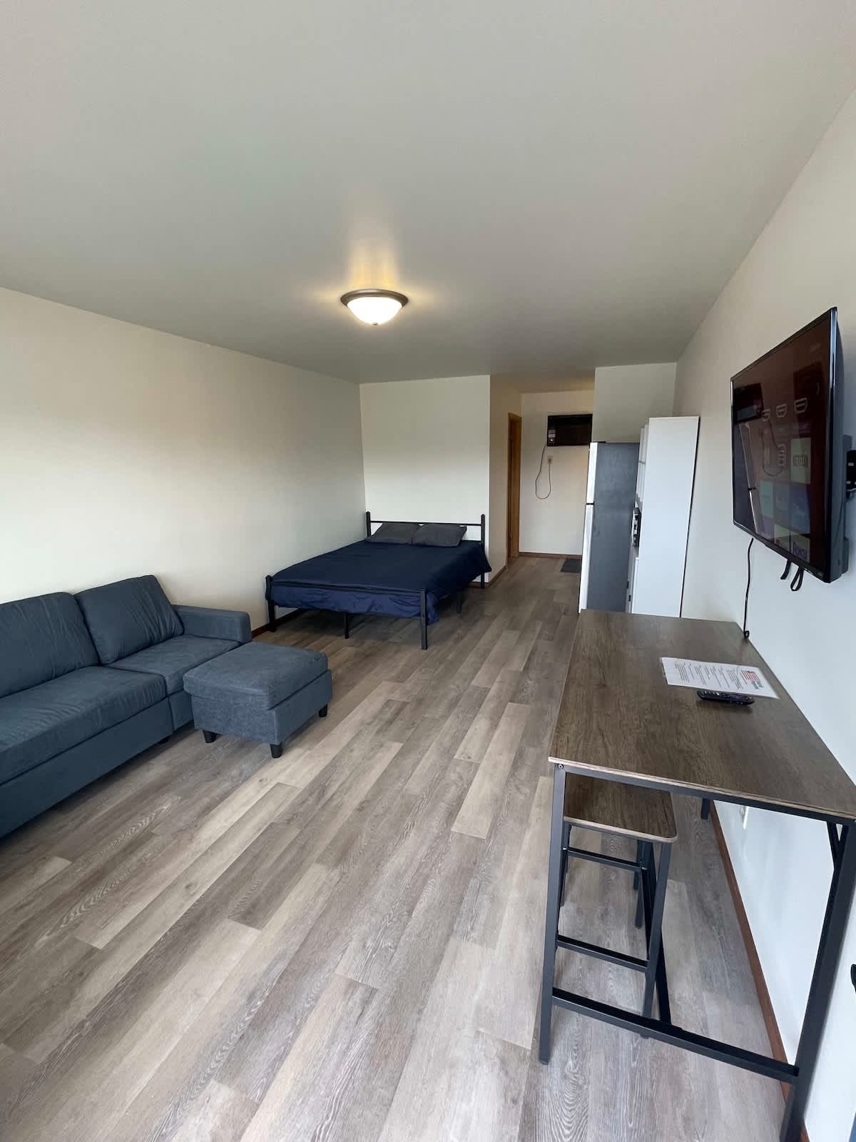 Unit 4 - Stand Rock Studios — Wisconsin Dells, WI — vacation rental