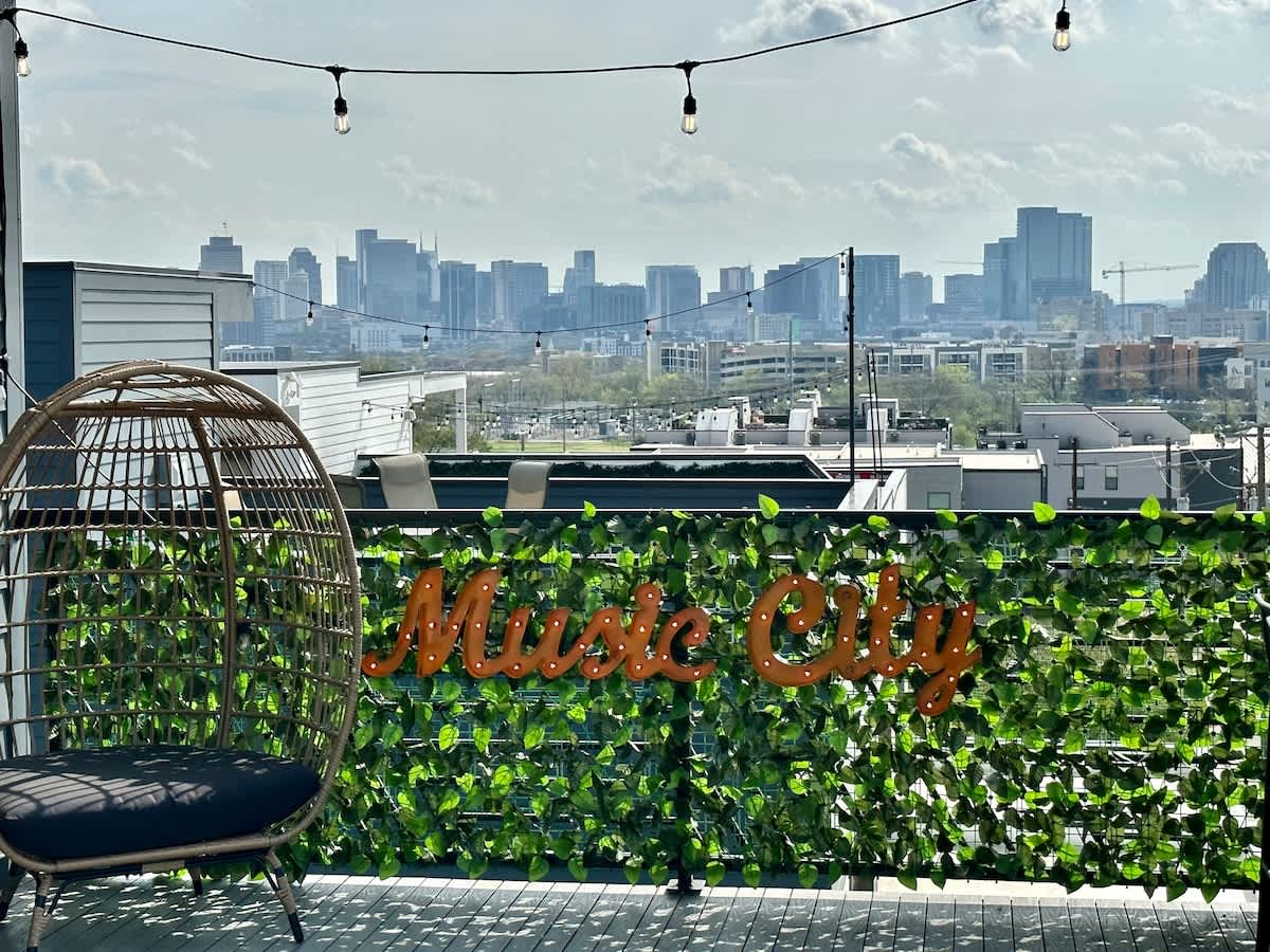 2 Huge Downtown Homes! *Stunning Private Rooftop*