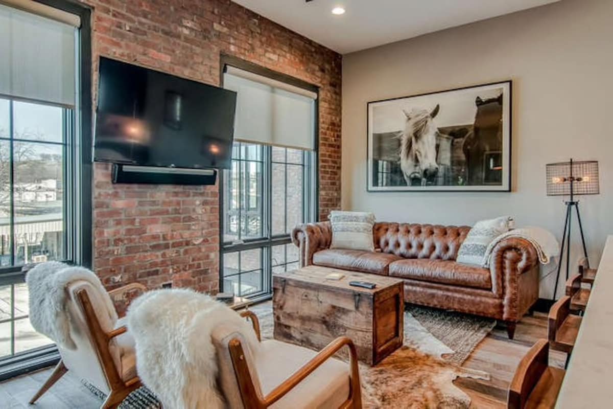 High End Home with Downtown Rooftop Views- in WeHo