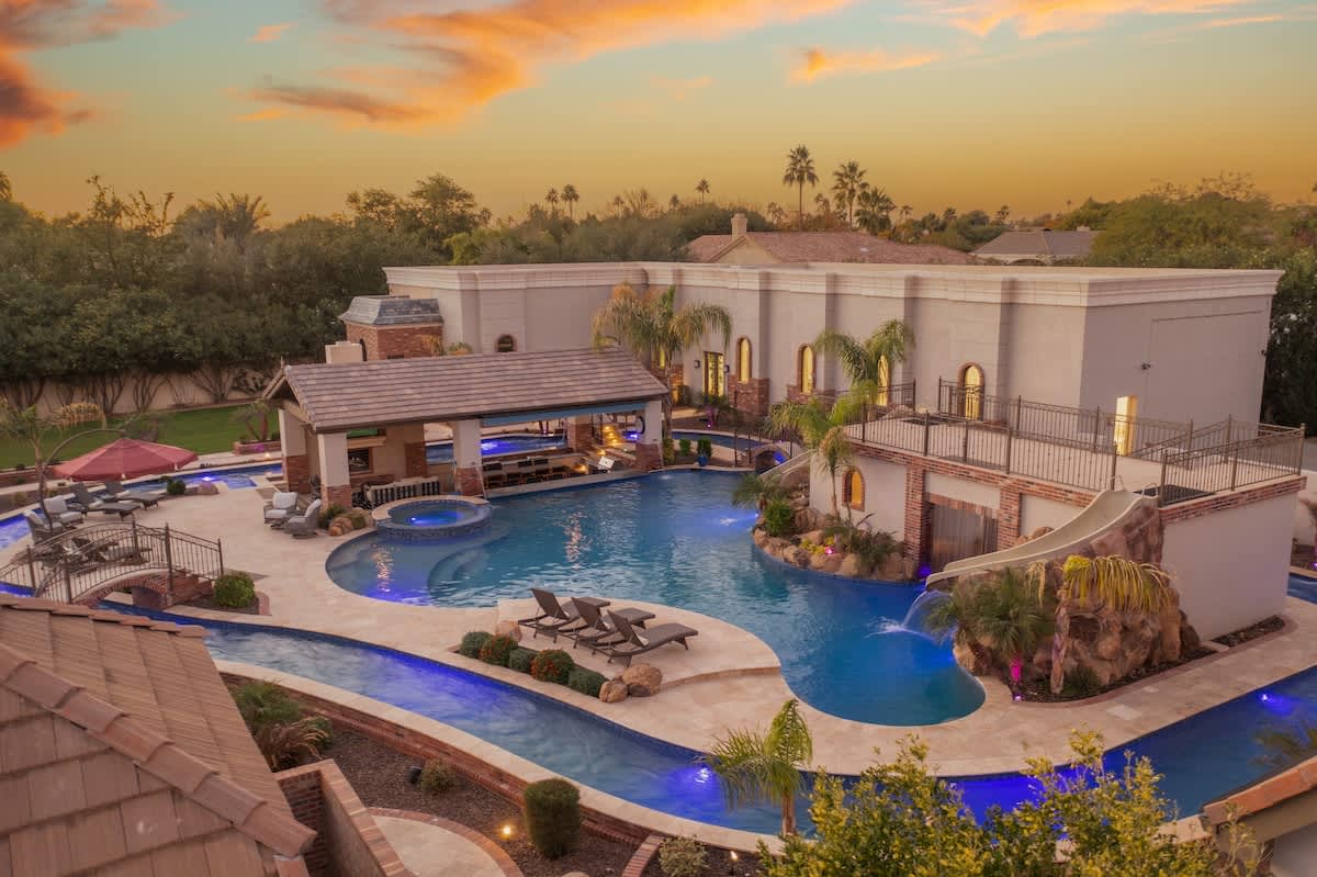 Grand Estate on Sunnyside
