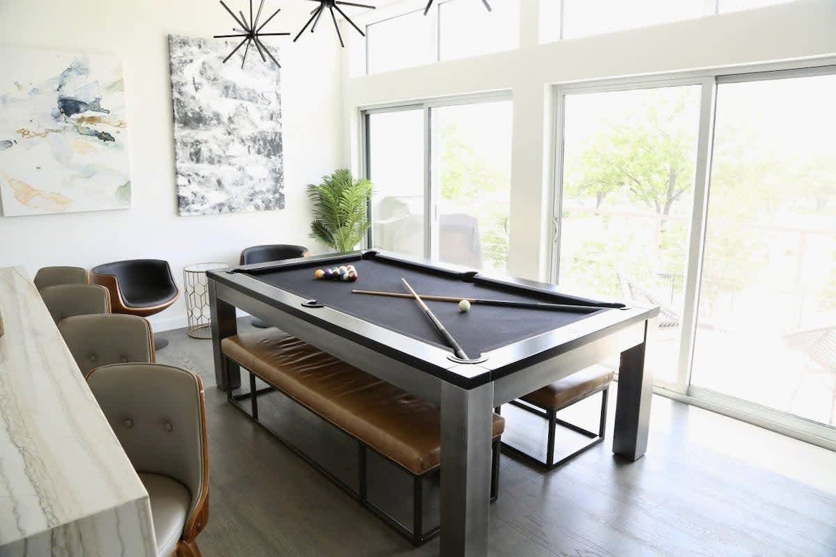 Luxury Penthouse 2 Blocks | Near UT Stadium — Austin, TX — vacation rental