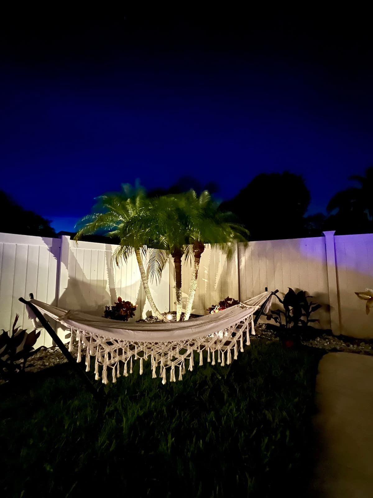 Magical! Imagine lying here after a fun day in the sun. Pure relaxation! 