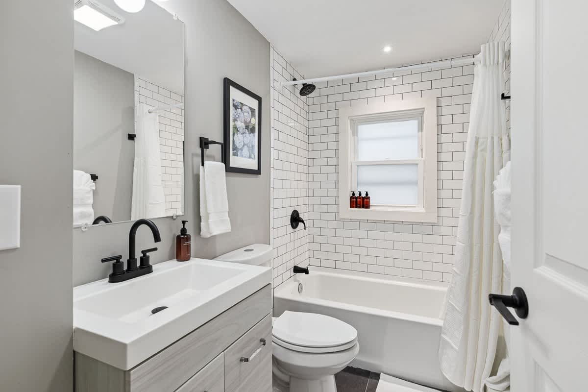 Federal HILL PRIDE 1 - Ground-Floor Flat