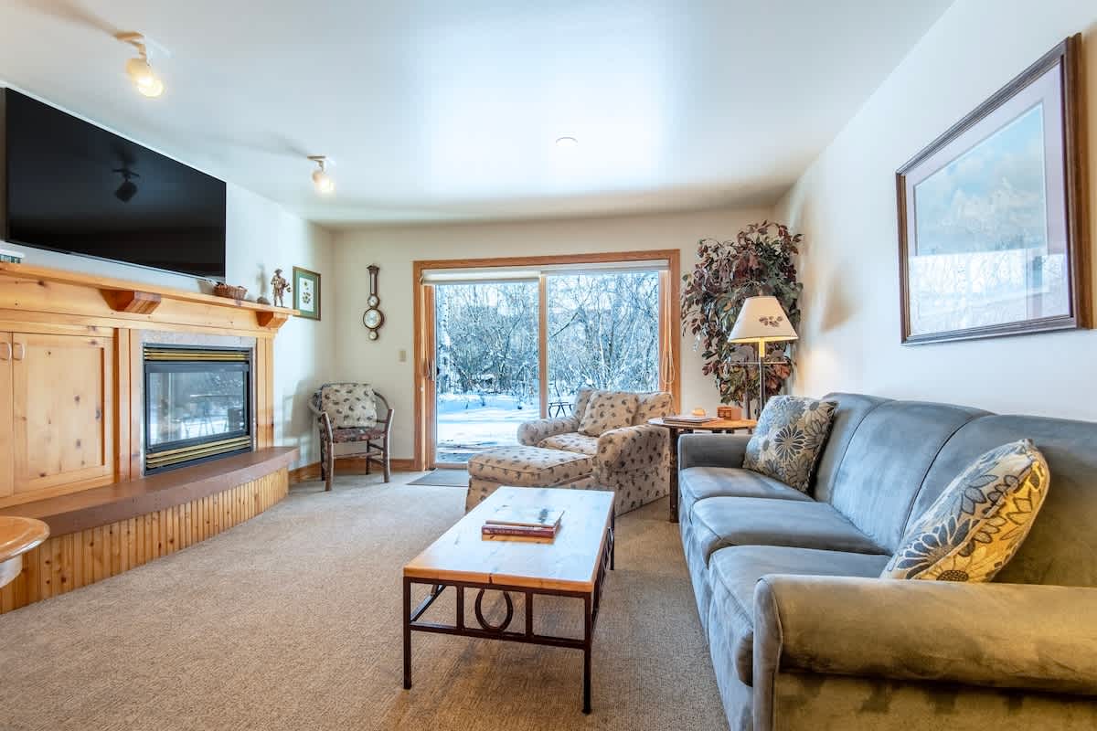 Teton Creek 3-BR Retreat – Ski, Parks & Serenity — Driggs, ID — vacation rental