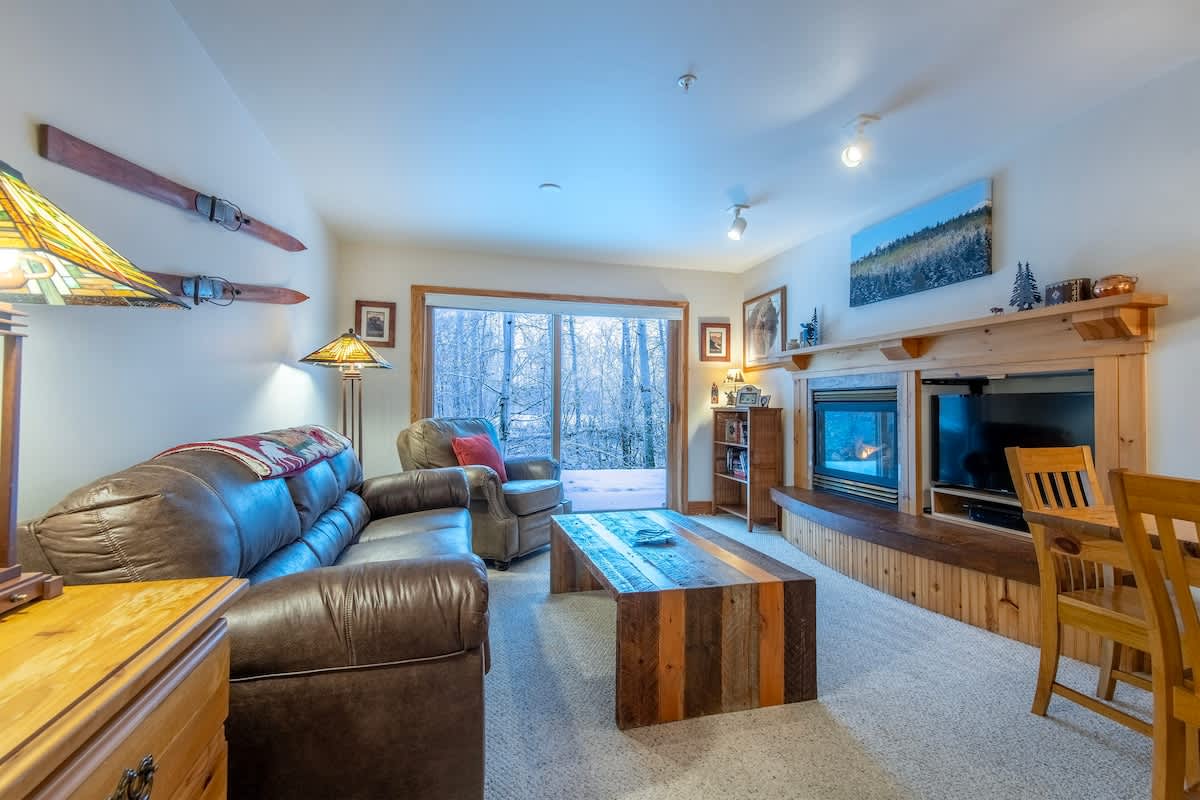 Cozy Condo near Targhee with Hot Tubs — Driggs, ID — vacation rental