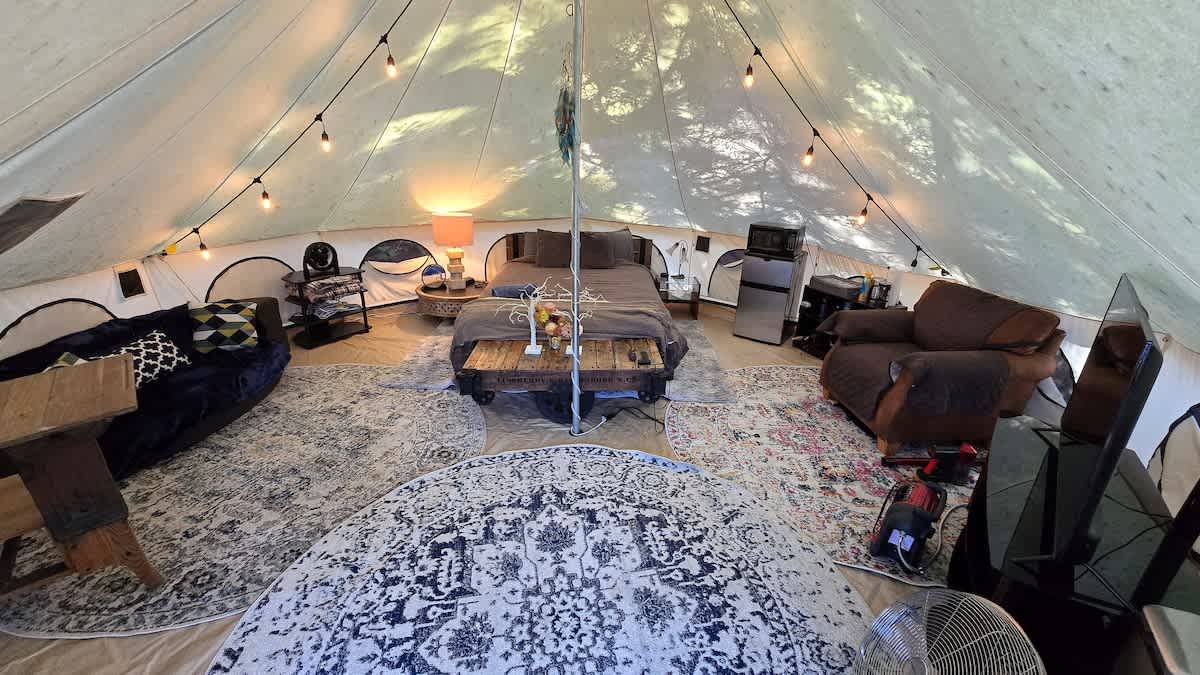 2 Romantic Island Cabins for 5 - Hot Tub,Boat