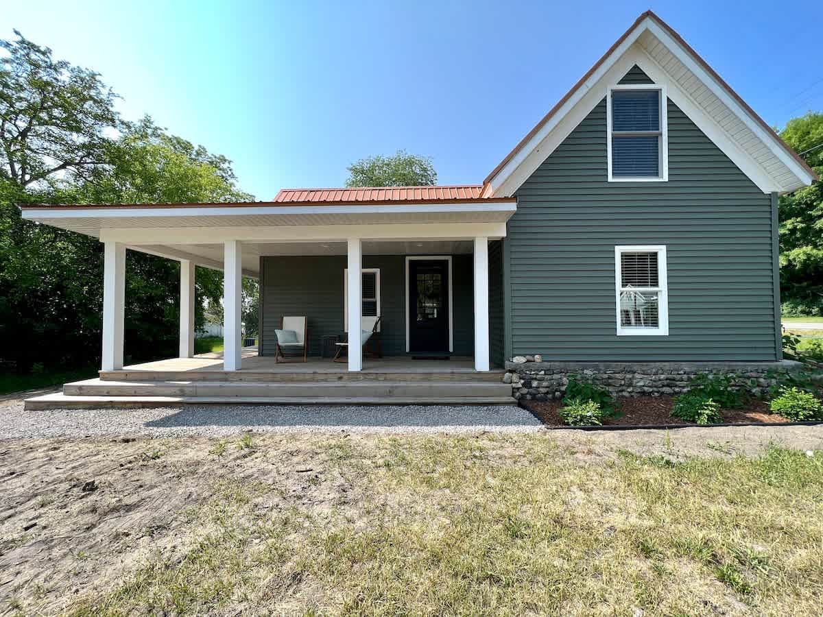 Lake Street Retreat - Walk to the beach! — Central Lake, MI — vacation rental