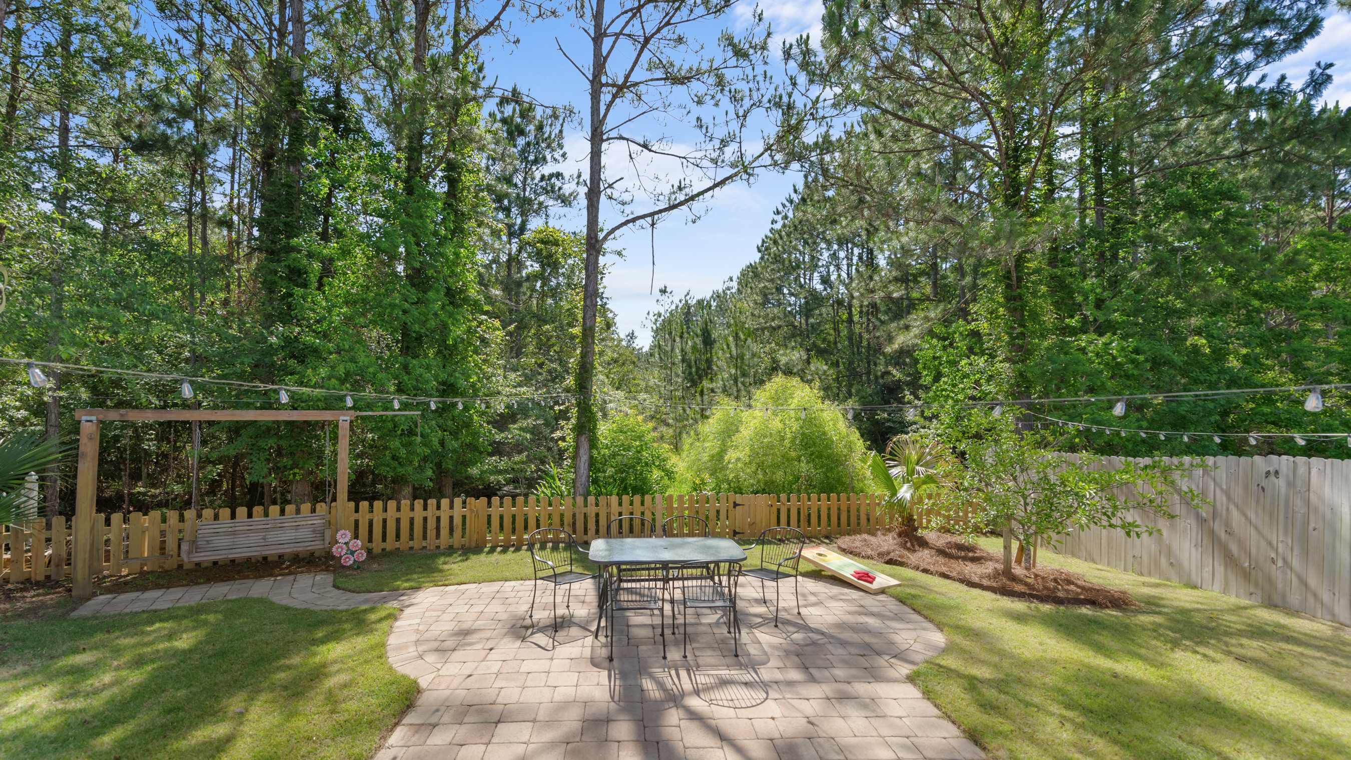 Spacious, Laid-Back Hideaway, Pets Allowed, Enjoy Back Yard, Modern Fixtures, Plus Free Daily Activity Tickets!