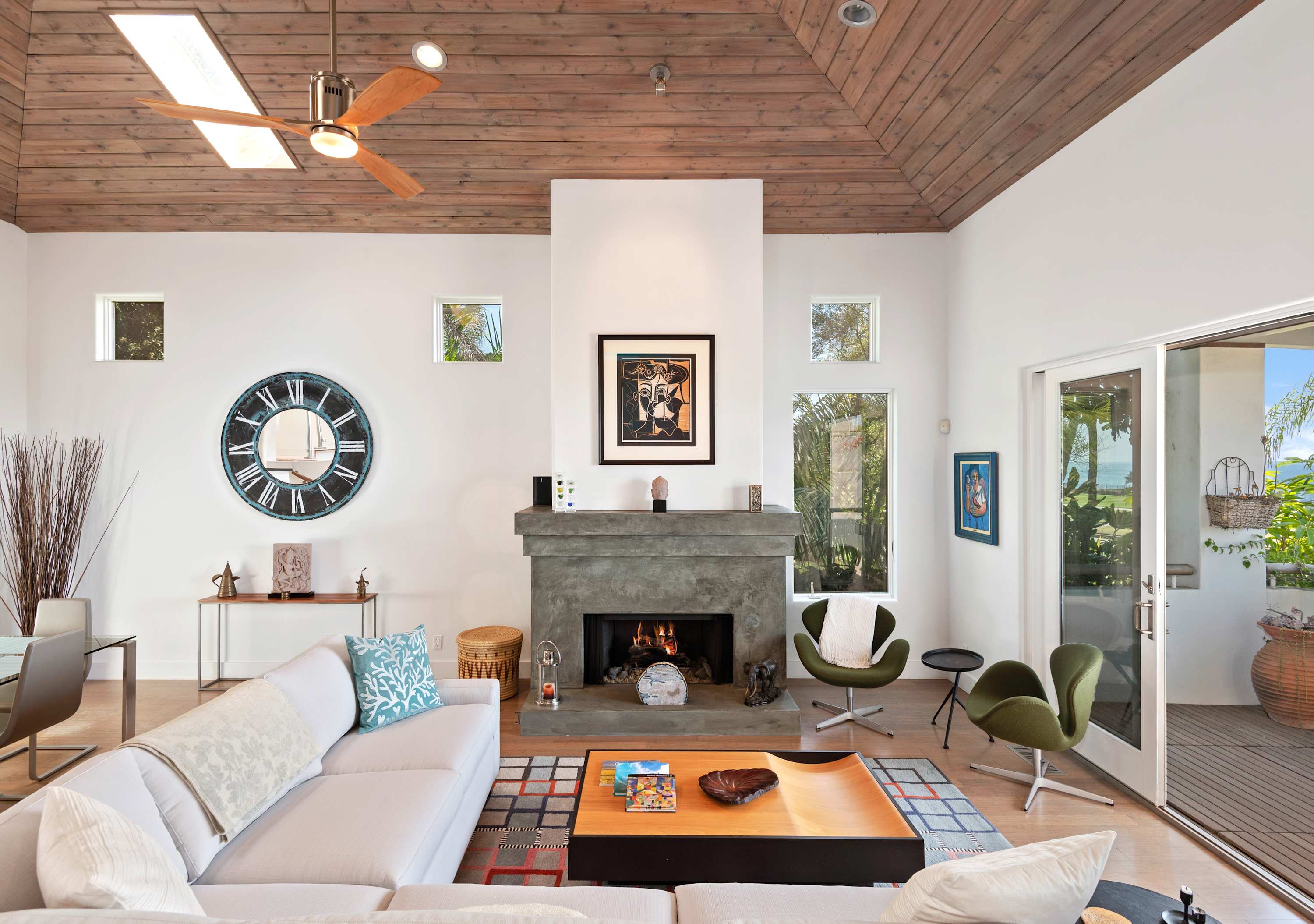 Living area with balcony and ocean view