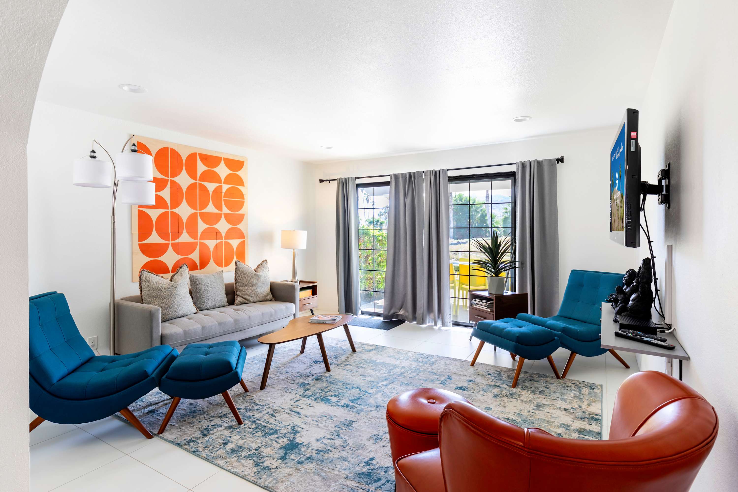 Featured Property Panoramic Perfect with Amazing Views! 7-Day Min