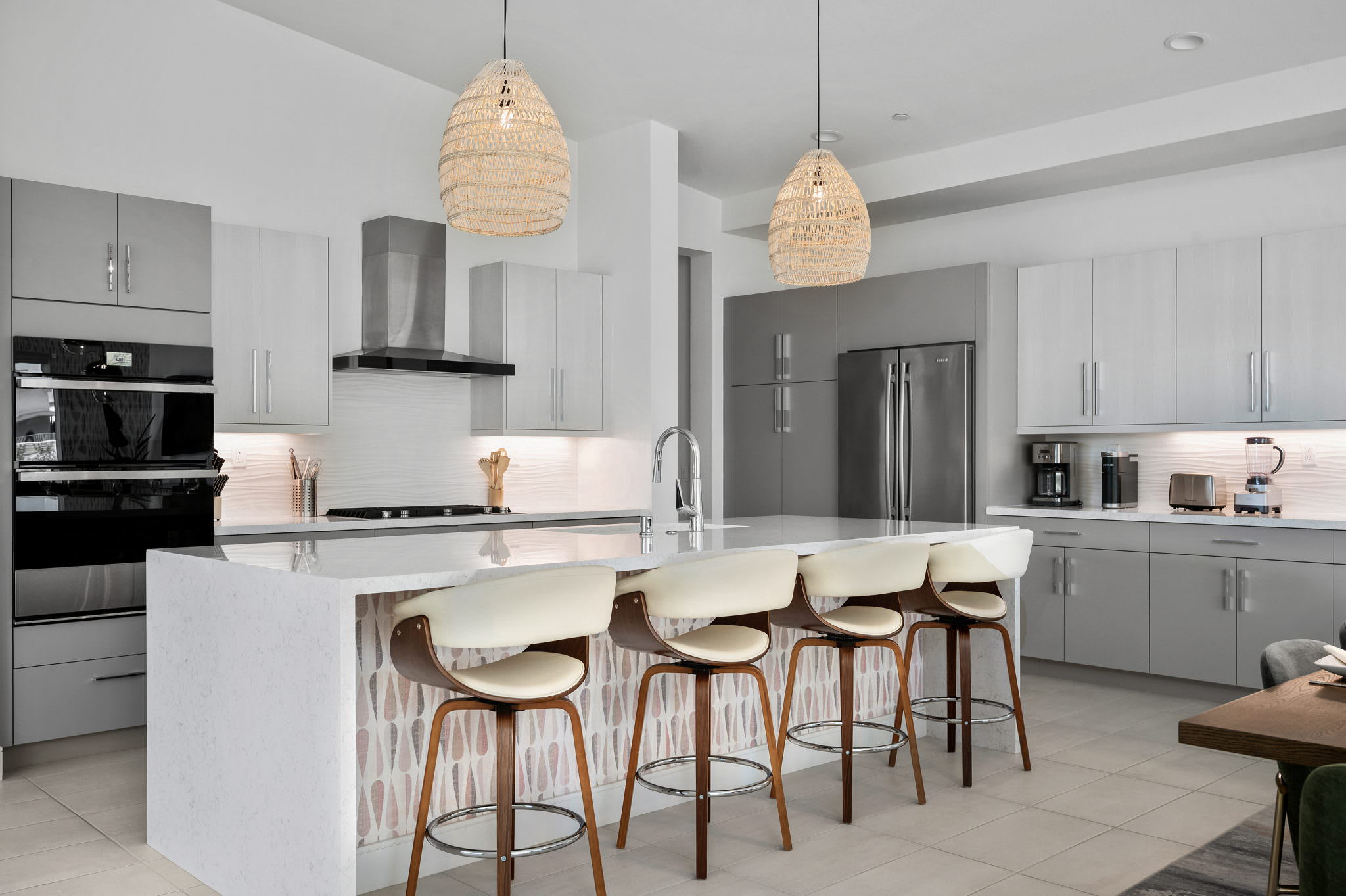 1 mi from Tennis Garden - Corn hole - Pool Access 8