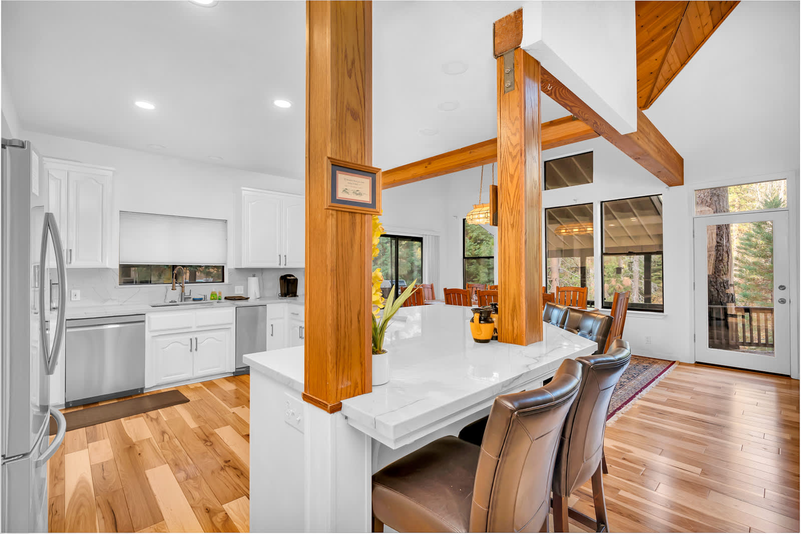 Featured Property Fully Renovated 3Bd at Yosemite's South Gate!!!