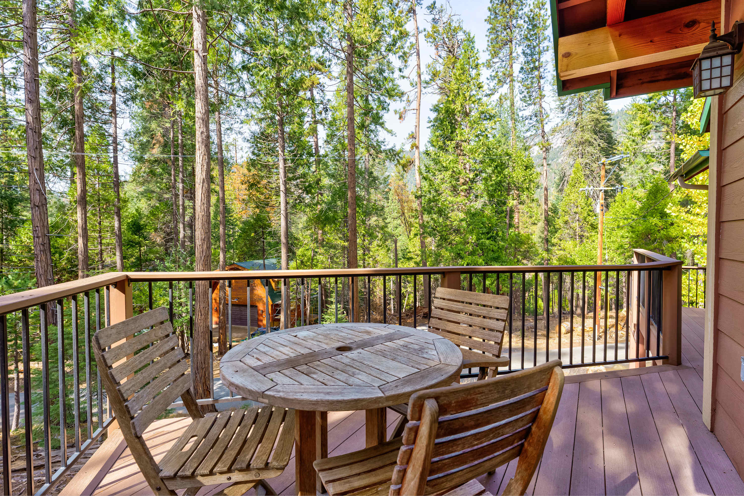 Balcony with outdoor seating for 4