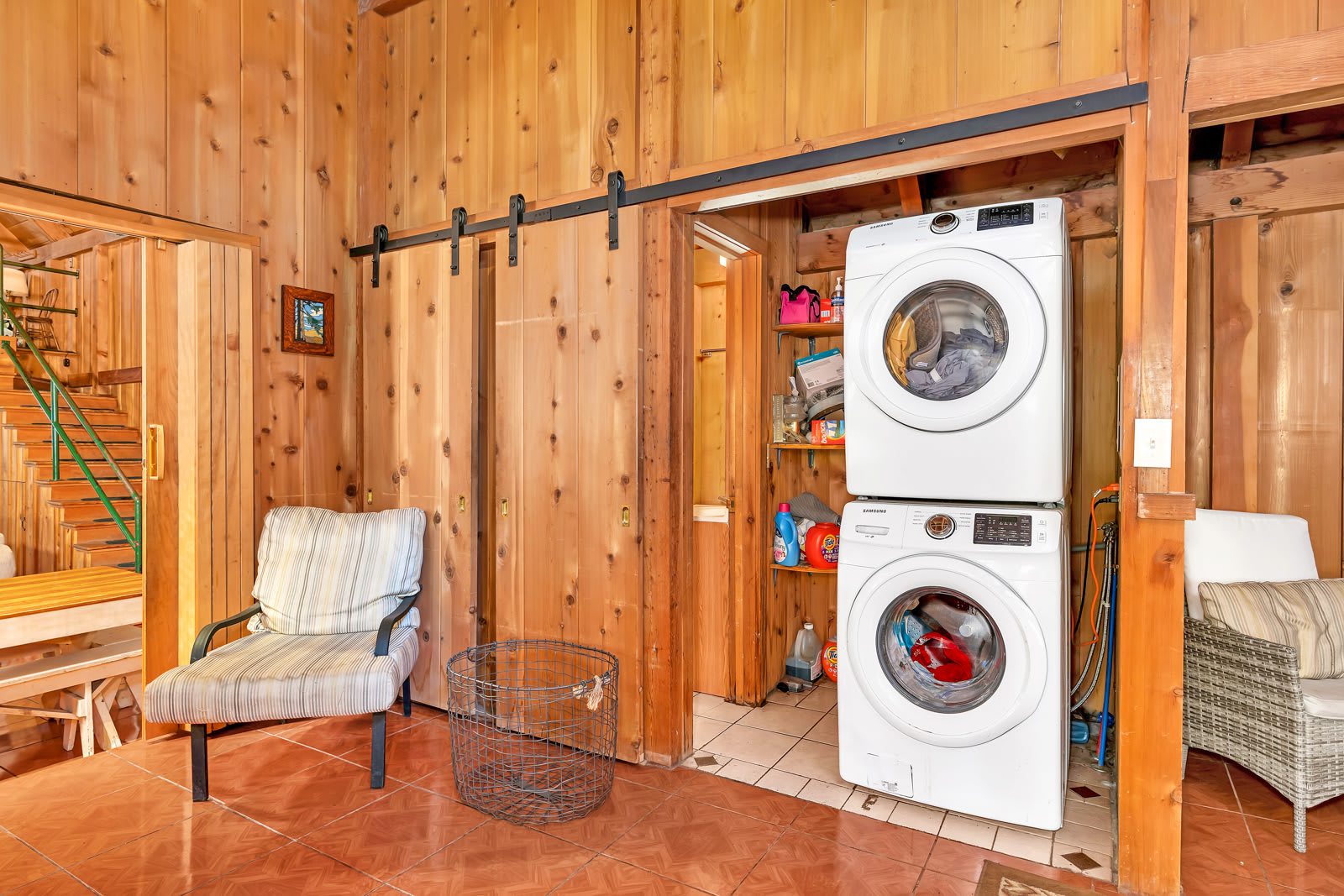 Rustic Knotty Pine - Old Cabin Vibes 8