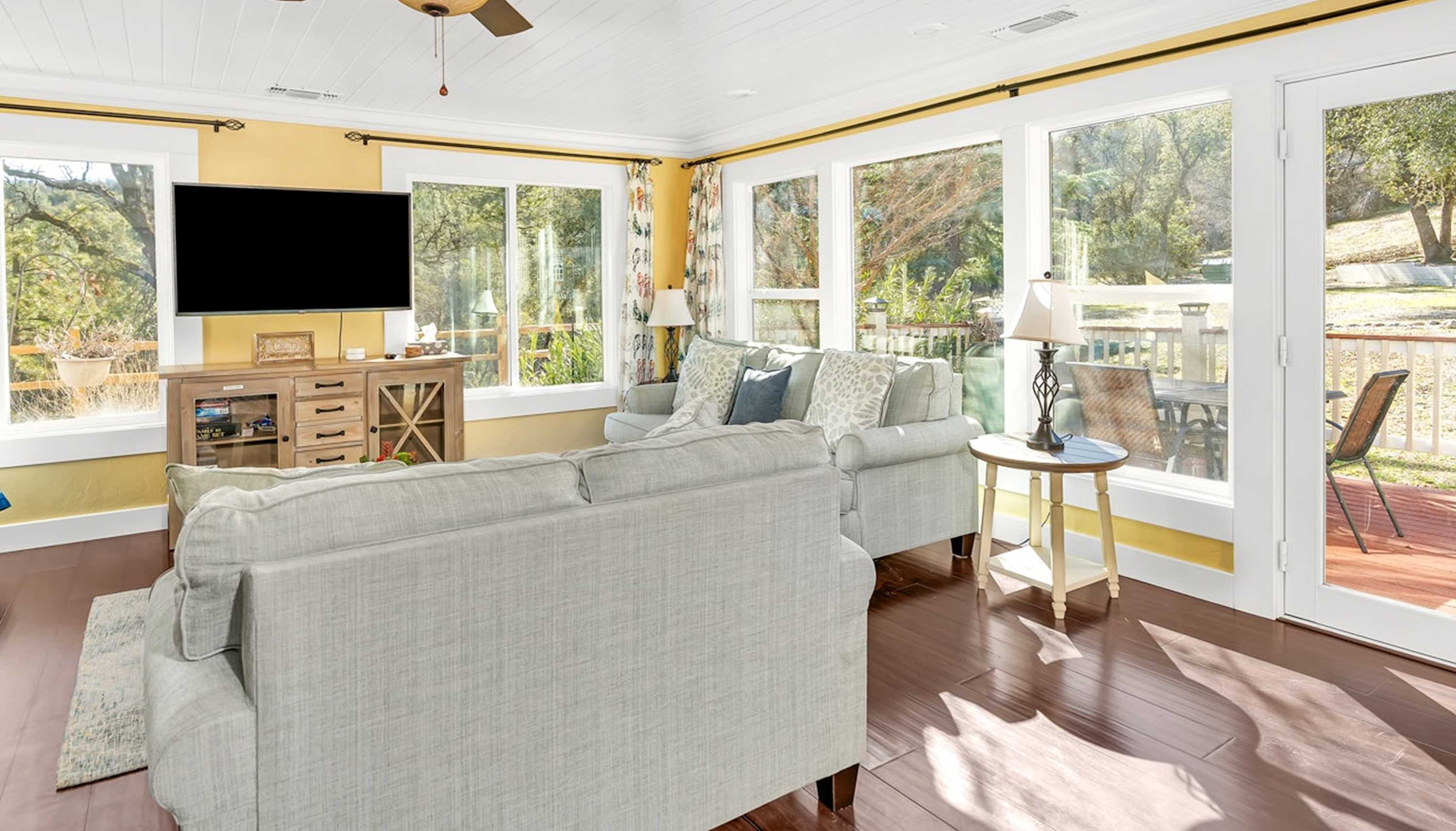 Awesome Views, Game Room, Hot Tub and More! 6