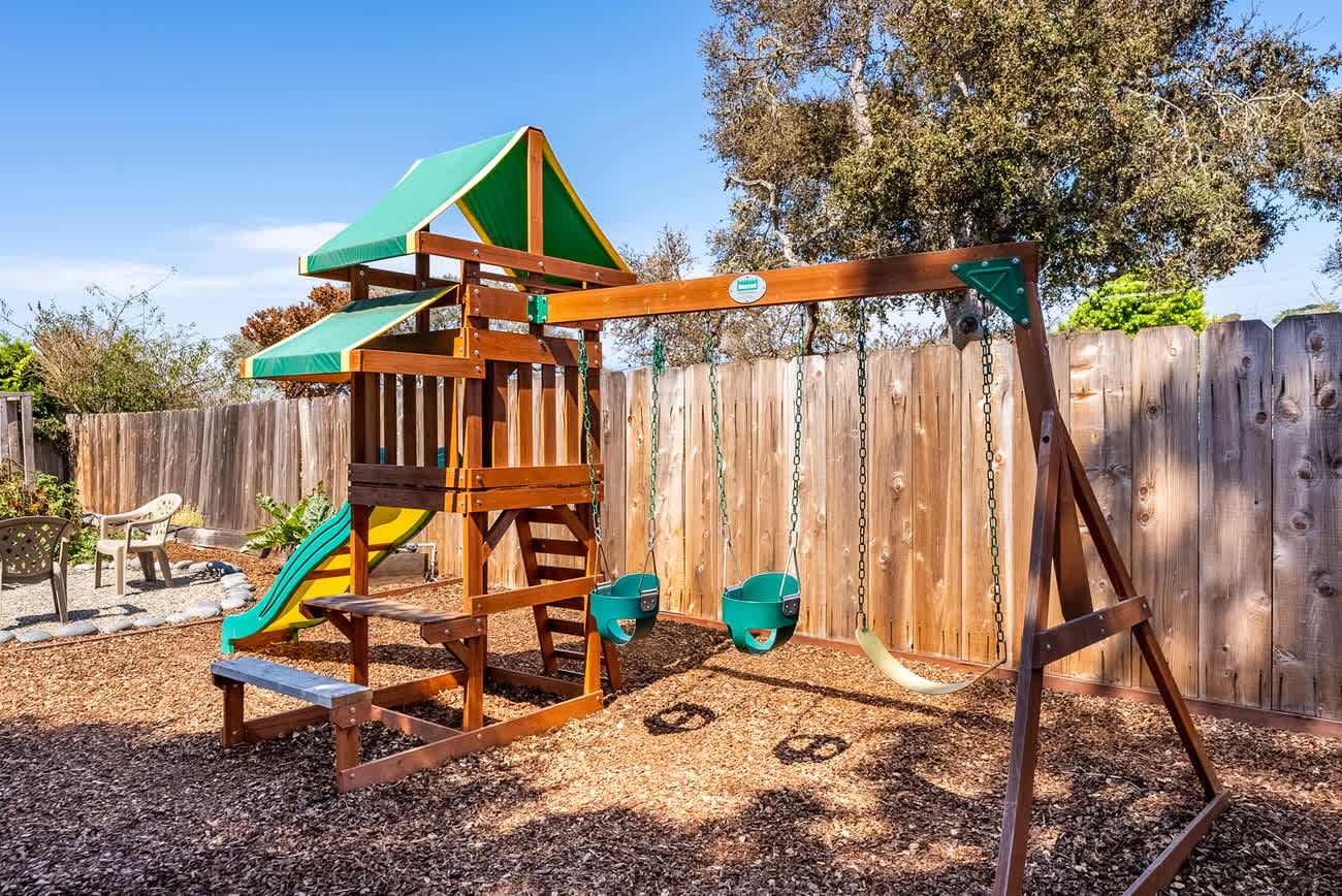 Cozy Oaks - A Coastal Getaway with Idyllic Scenery! 5