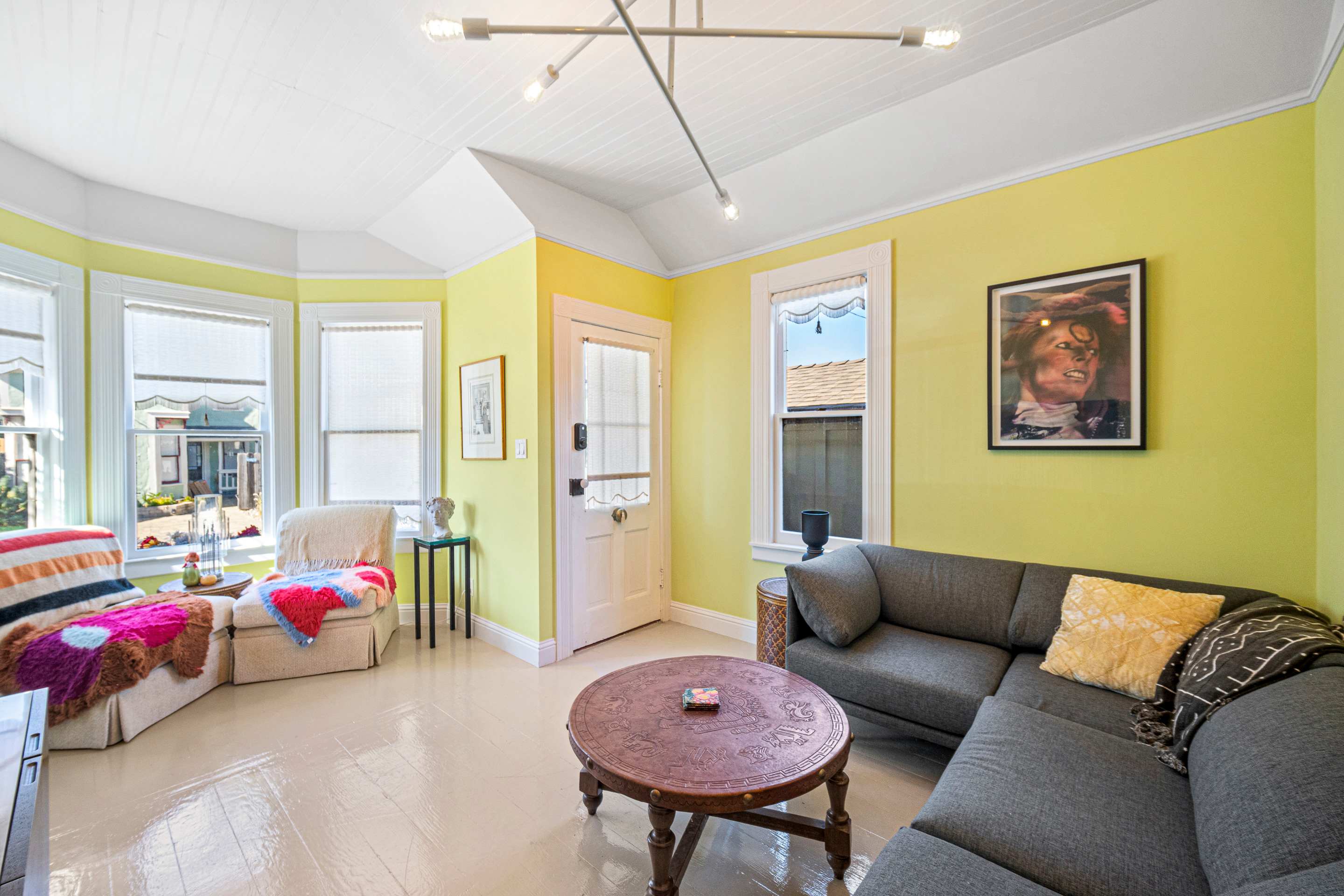 Enjoy your favorite movies in the bright living room