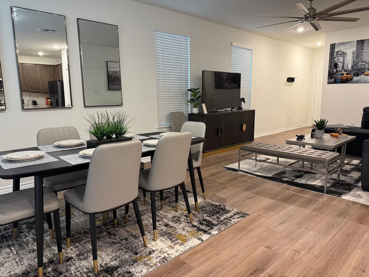 4BR/SereneGarden/CharmingPatio/NearTopGolf
