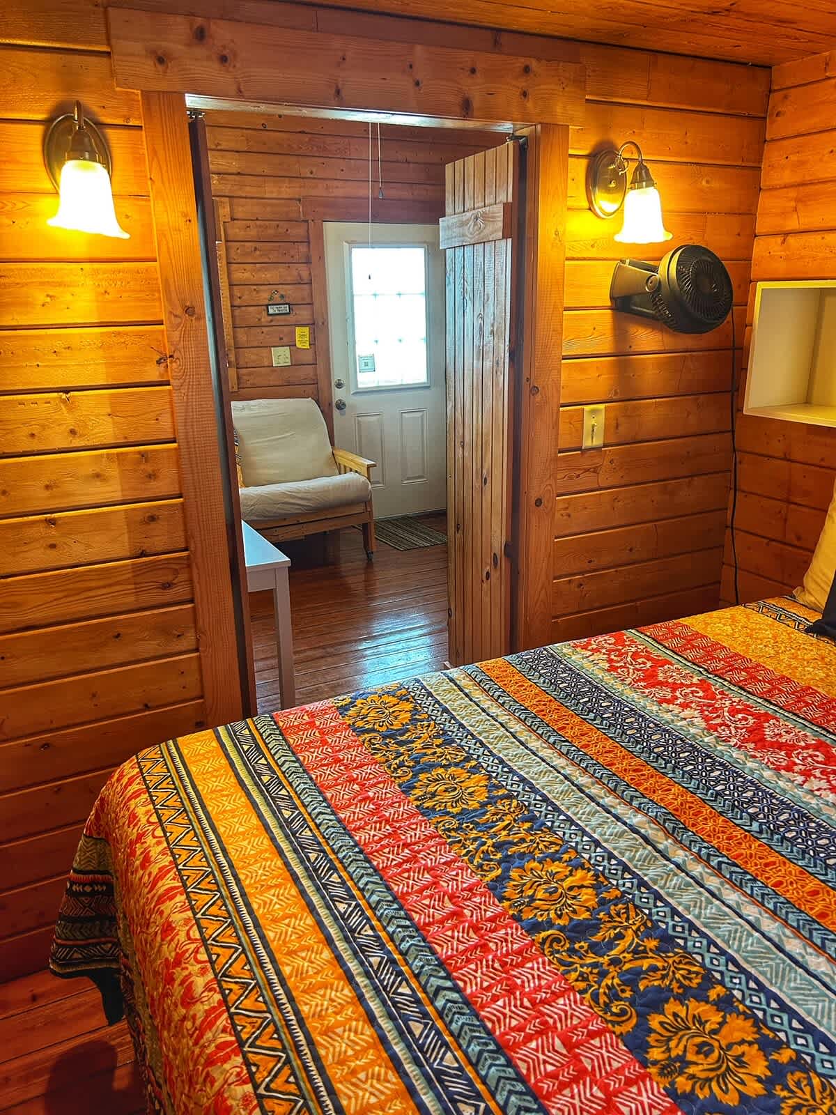 1BR/Cabin/Loft/LakeView/PeacefulBuchananDam