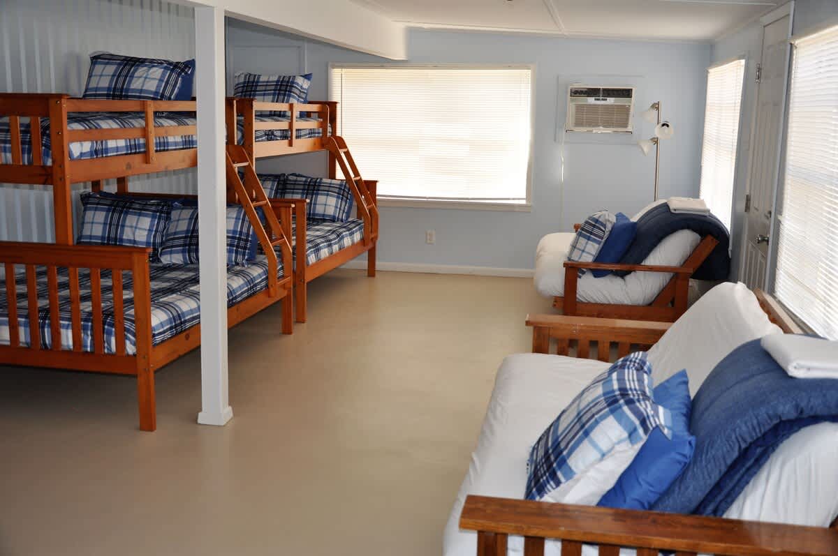 1BR/Lakeview Cabin/Pool/GameRoom/BuchananDam