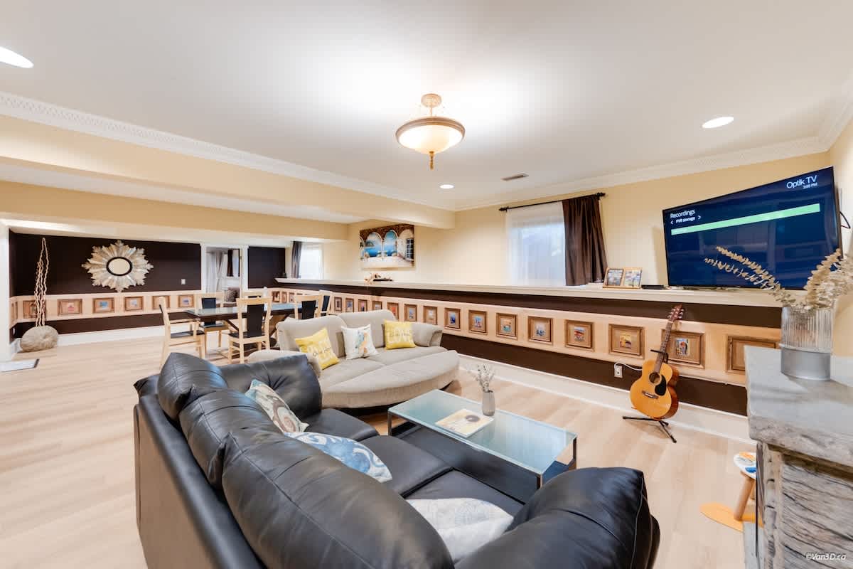Anmore Nature Suite 2Bed 2Bath Private Entry