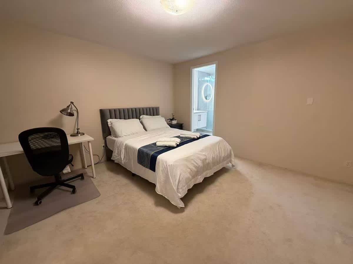 Bright Maple Suite 2