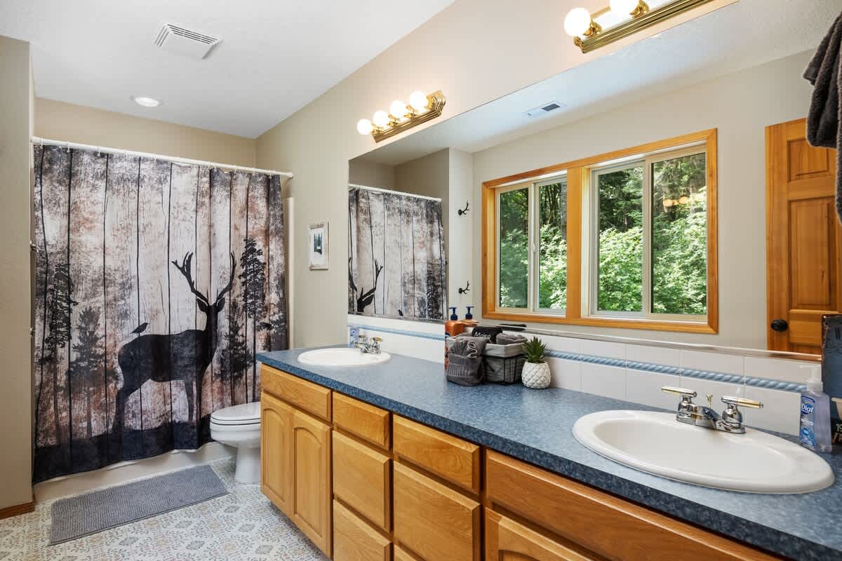 Upstairs Bathroom