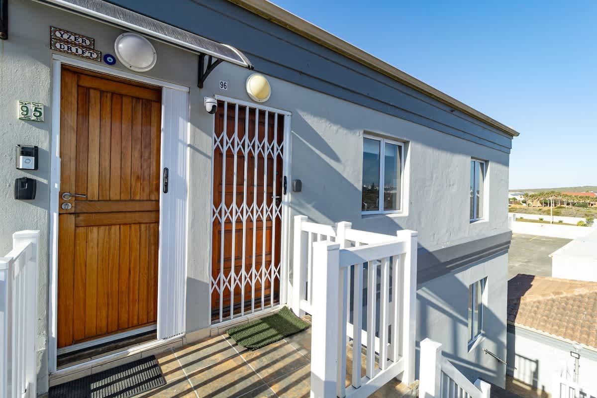 Yzer Drift Beach Escape 2 Bed | 2 Bath