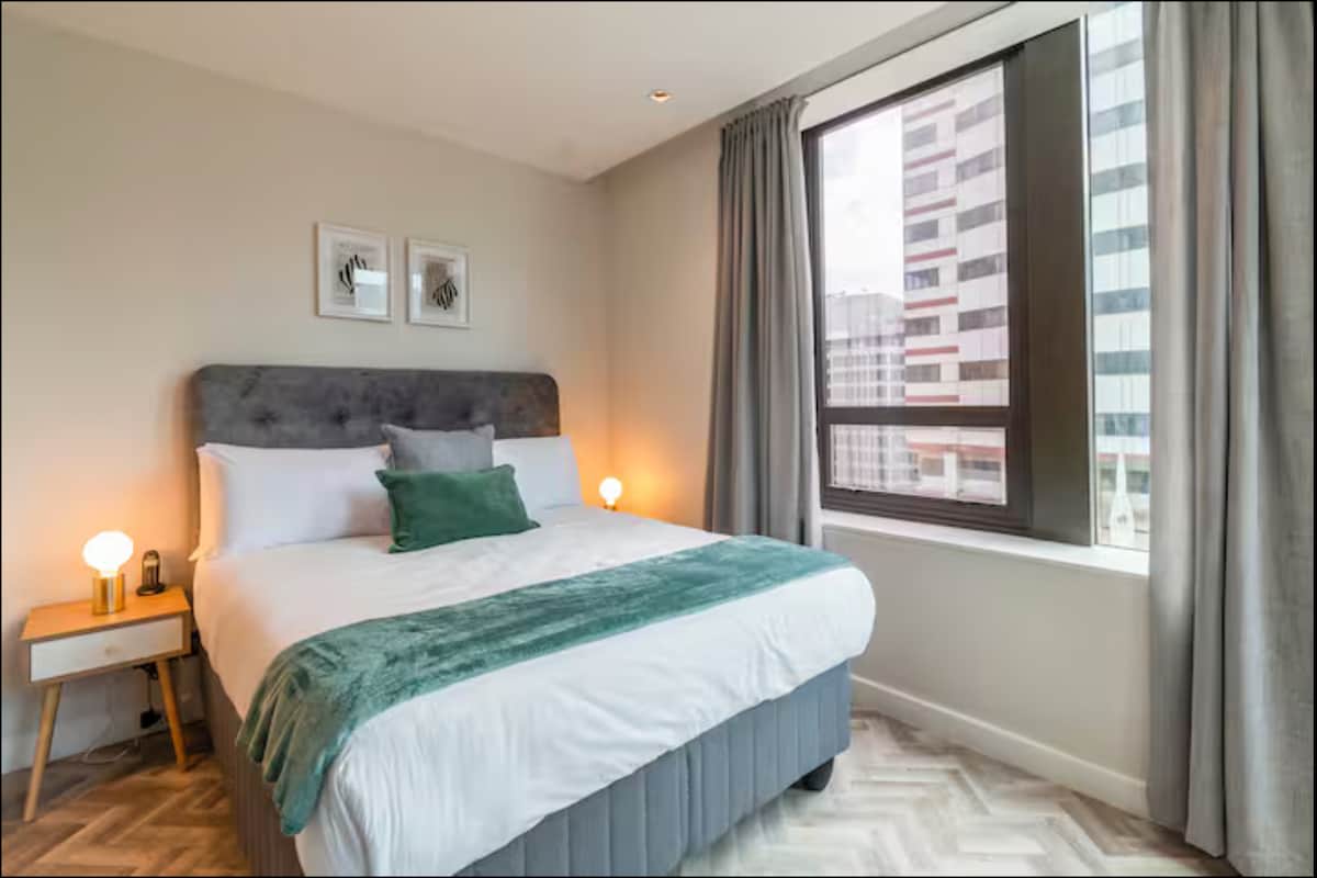 Luxury One Bed Apartment, Foreshore, Cape Town