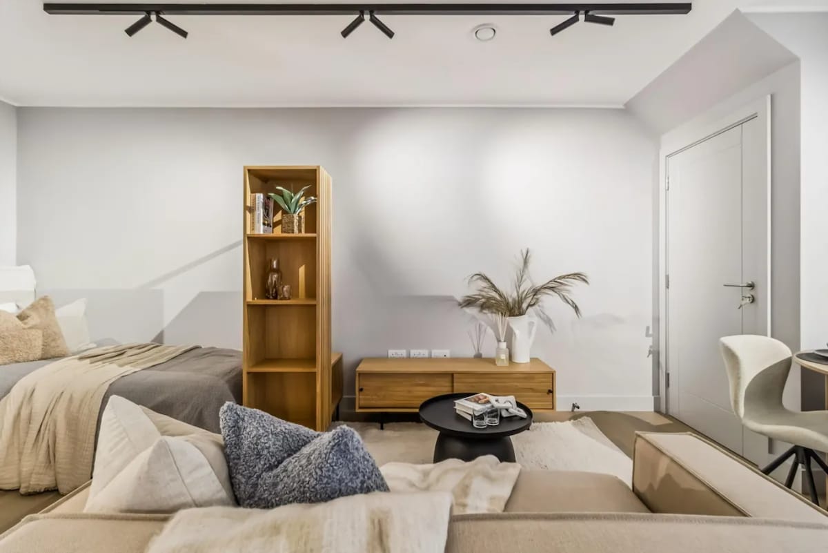 9 Mins Walk to Selfridges, Marble Arch Studio