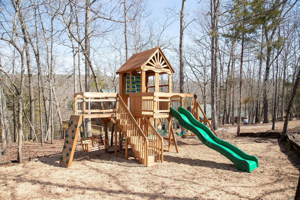 Kids playground, all cabins can use this.