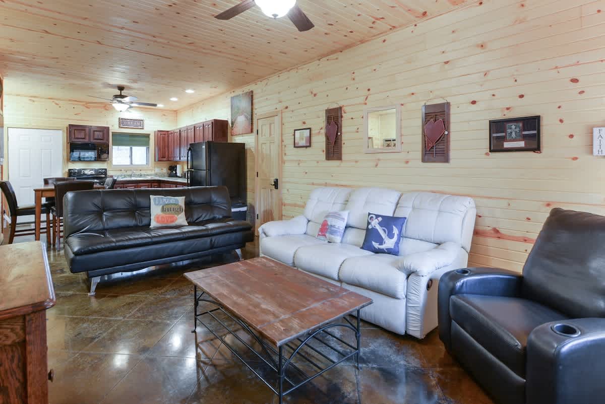 Quail Cove Oak - Premium Condo — Shell Knob, MO — vacation rental