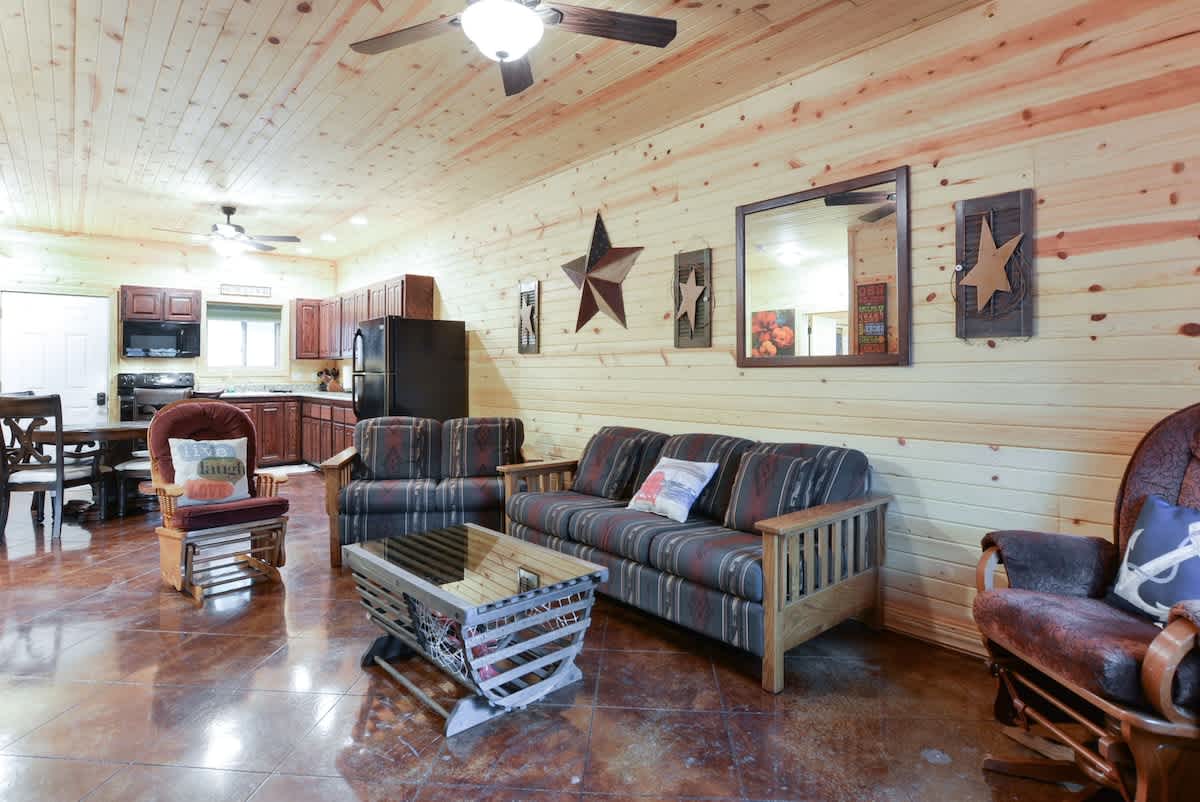 Quail Cove Pine - Premium Condo Lakefront Boatslip — Shell Knob, MO — vacation rental
