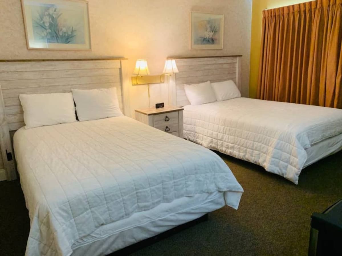Cozy Beach View Condo,Pool,Sm Dogs ok,H32 — Myrtle Beach, SC — vacation rental