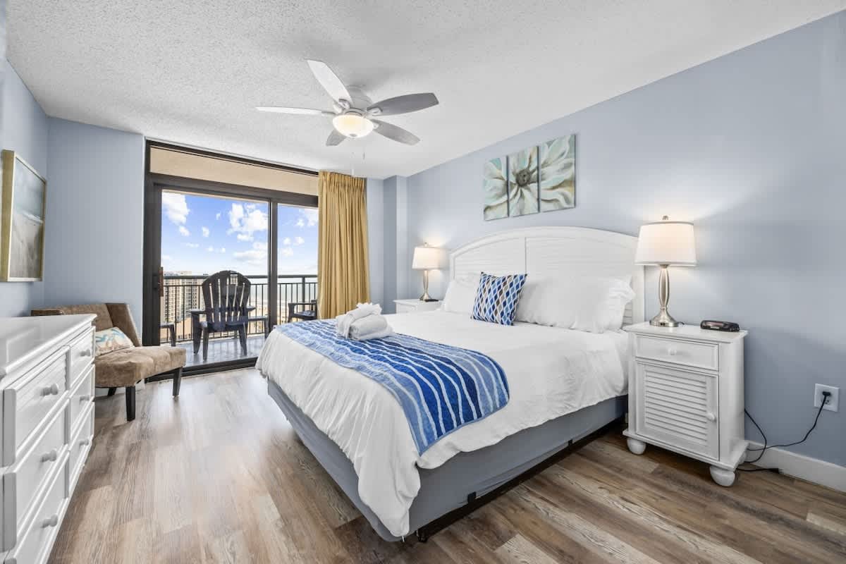 Lovely Beach View 3BR,King,Pool,P143 — Myrtle Beach, SC — vacation rental