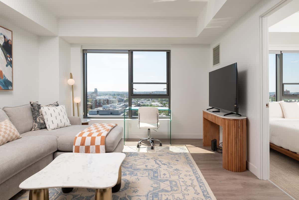 Upscale 1BR near MIT Harvard with Parking! — Cambridge, MA — vacation rental