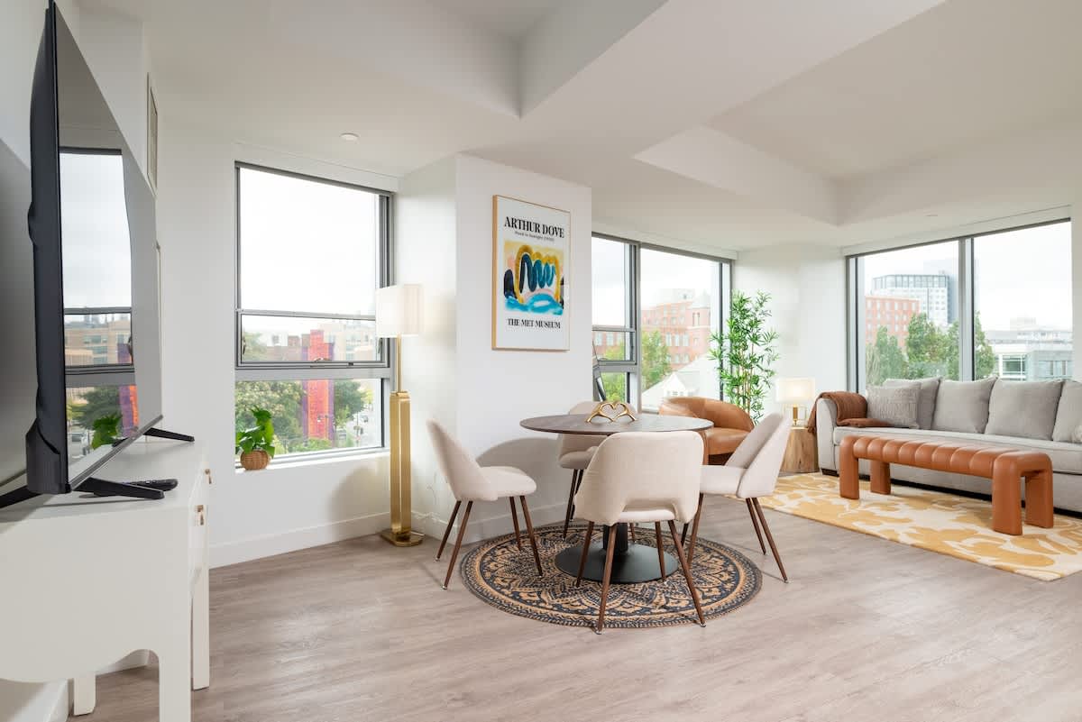 Central Space 2 BR Condo to Balance Life, Work Play! 7 Sleeps — Cambridge, MA — vacation rental