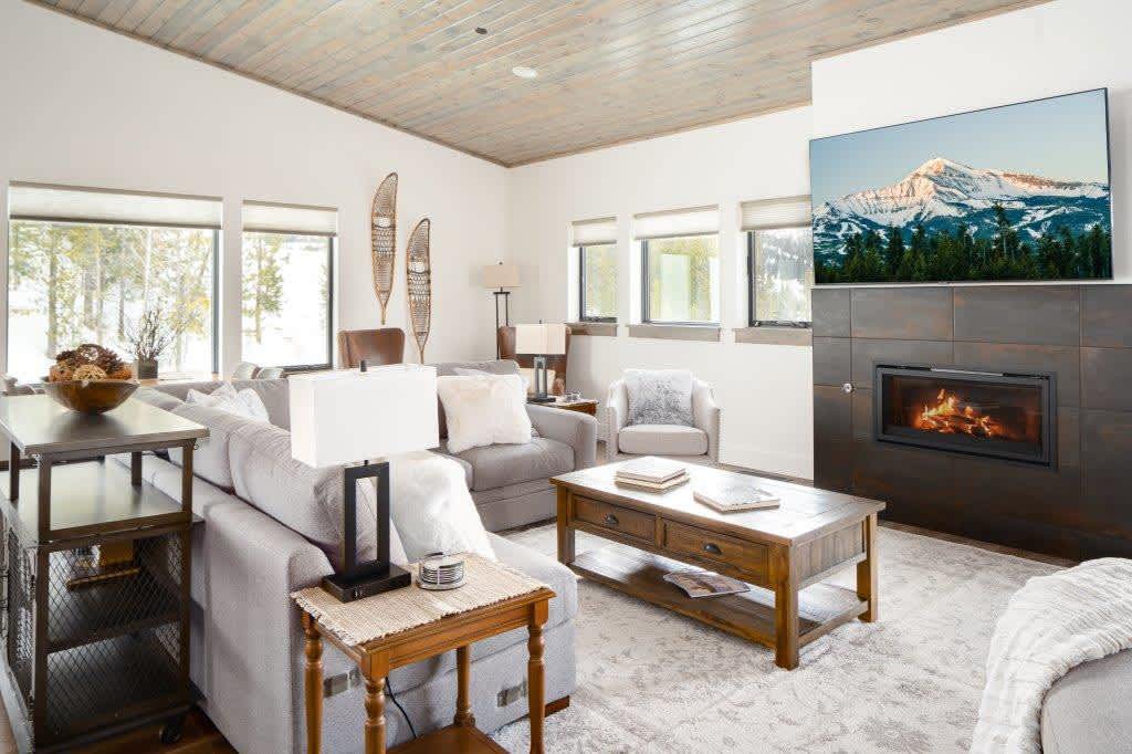 Exclusive Ski-In/Ski-Out 6 Bedroom Penthouse — Big Sky, MT — vacation rental