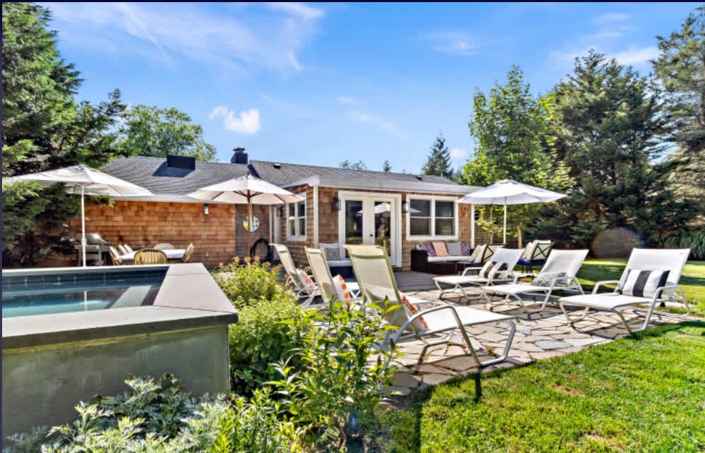 Southampton Pool Home Near Village & Shinnecock