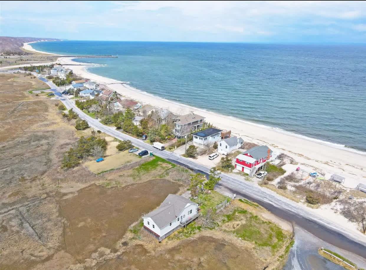 Seaside Stay Steps to Beach, BBQ Grill