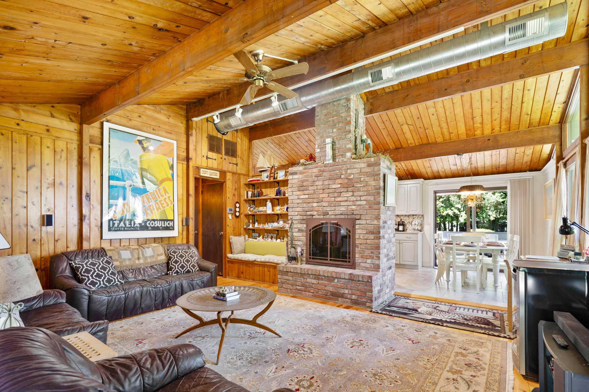Lavender Fields Retreat: Nearby the Beach & Farms