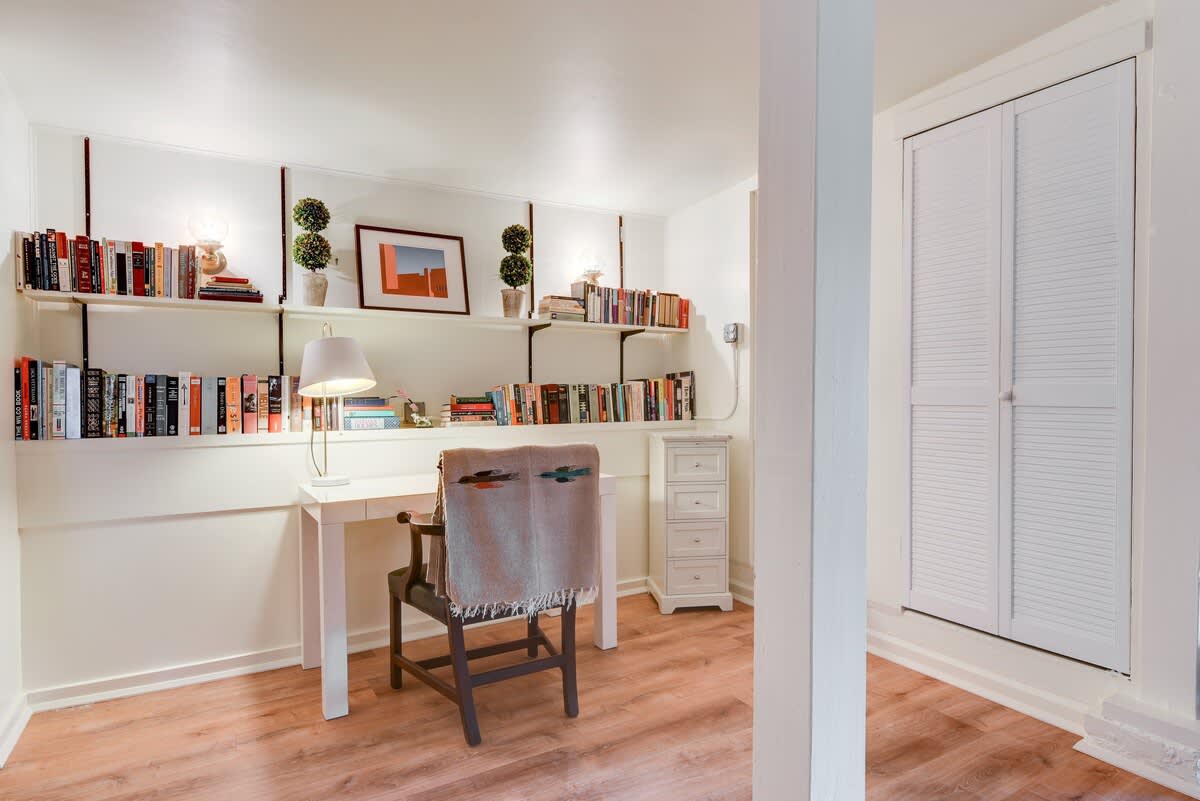 Fabulous Classic Victorian Home in Pacific Heights 4