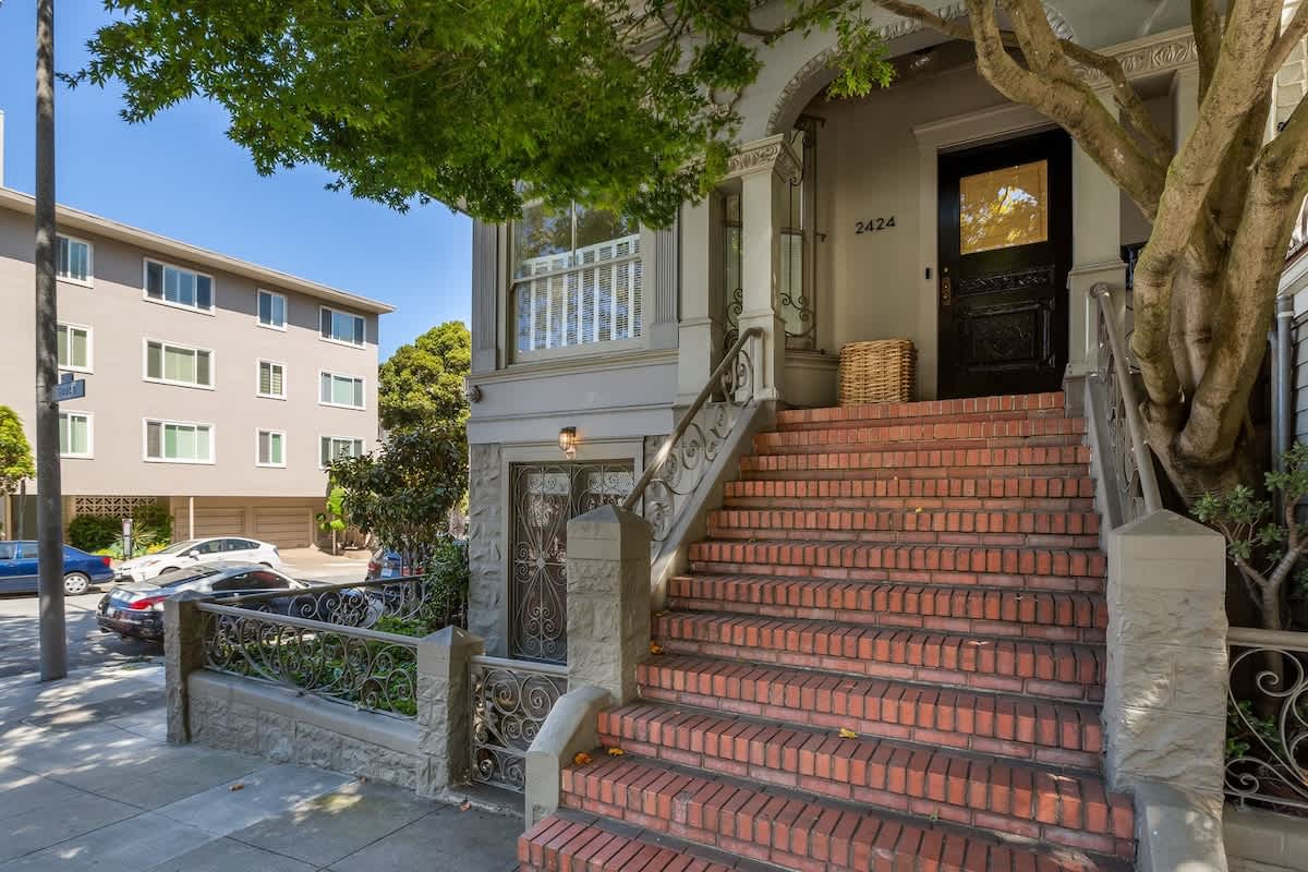Fabulous Classic Victorian Home in Pacific Heights