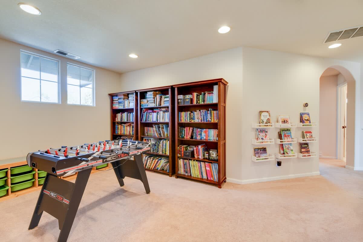 Quiet Winter Retreat in Santa Rosa Wine Country 3