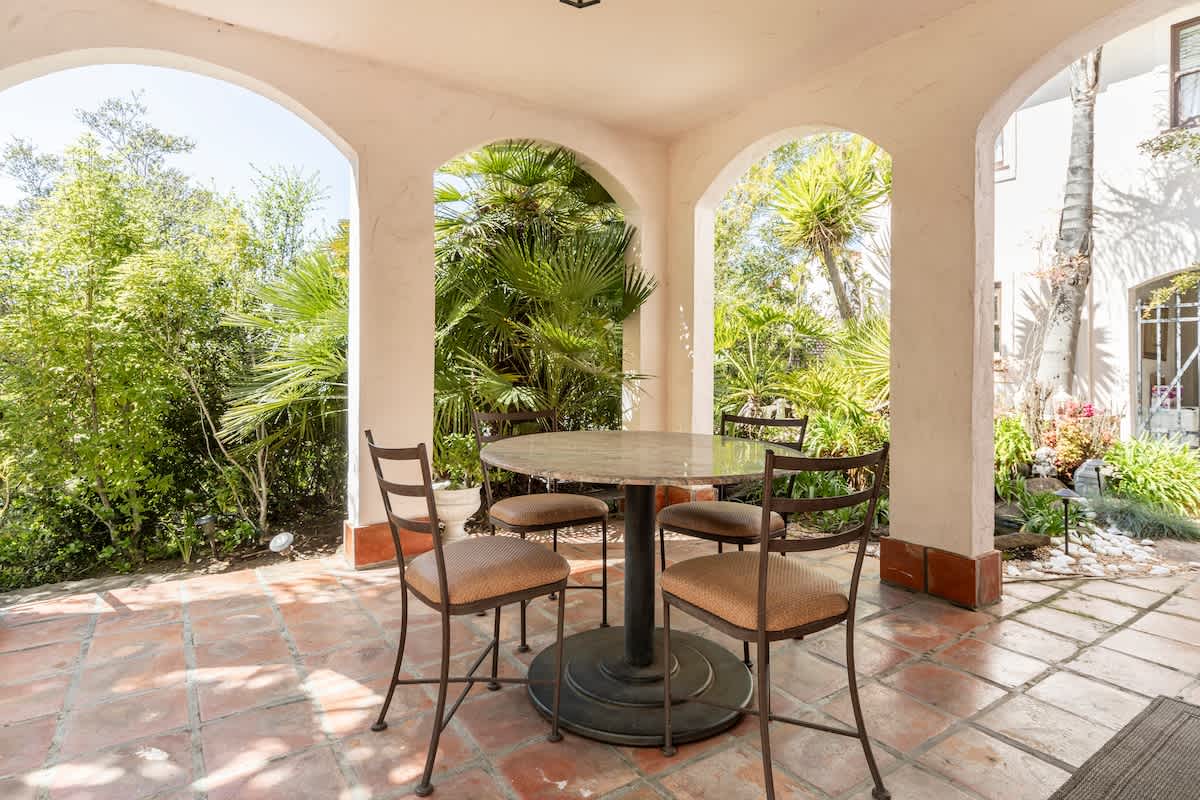Serene Private Suite Patio ~ Upscale Berkeley 4