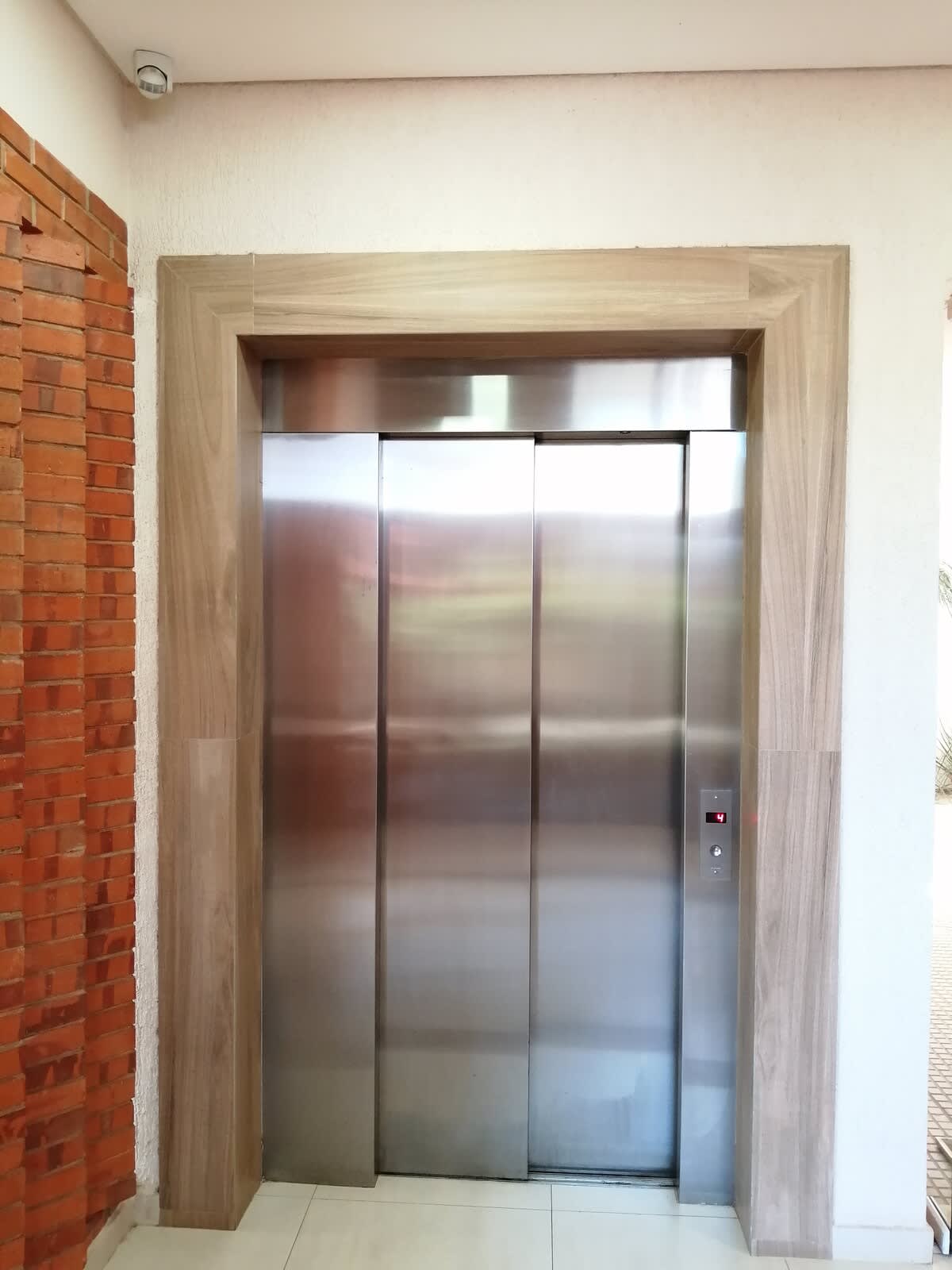 8b4d7059 e669 42 T1gM